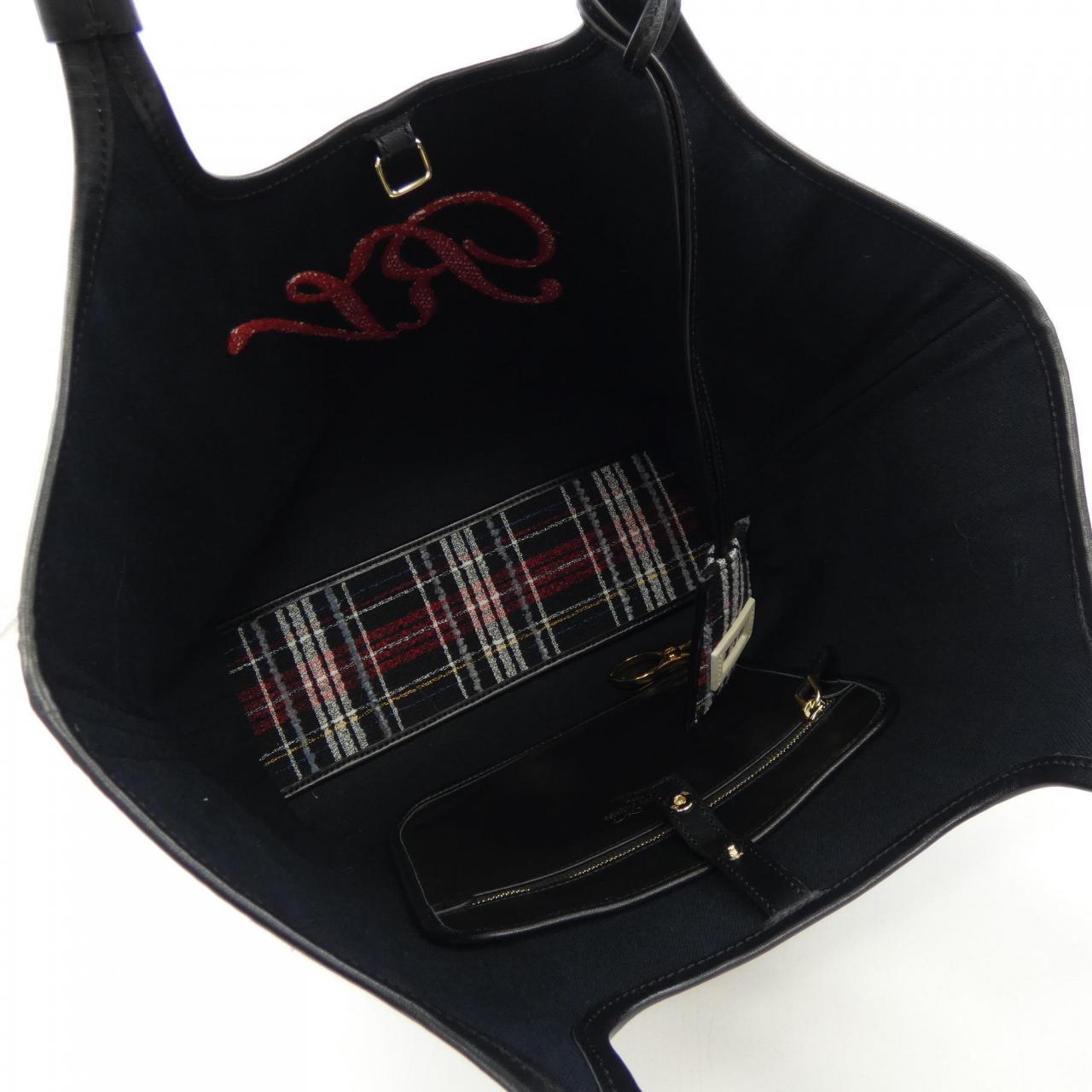ロジェヴィヴィエ ROGER VIVIER ロゴ　グランド BAG