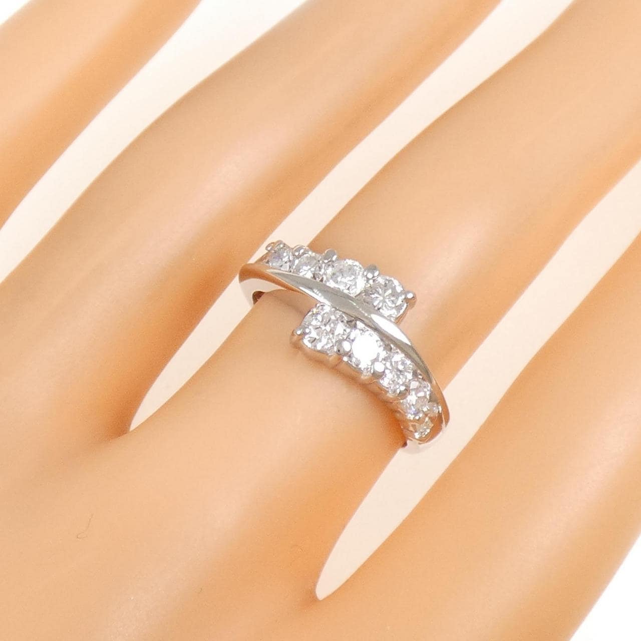 PT900 ダイヤモンド リング 1.00CT