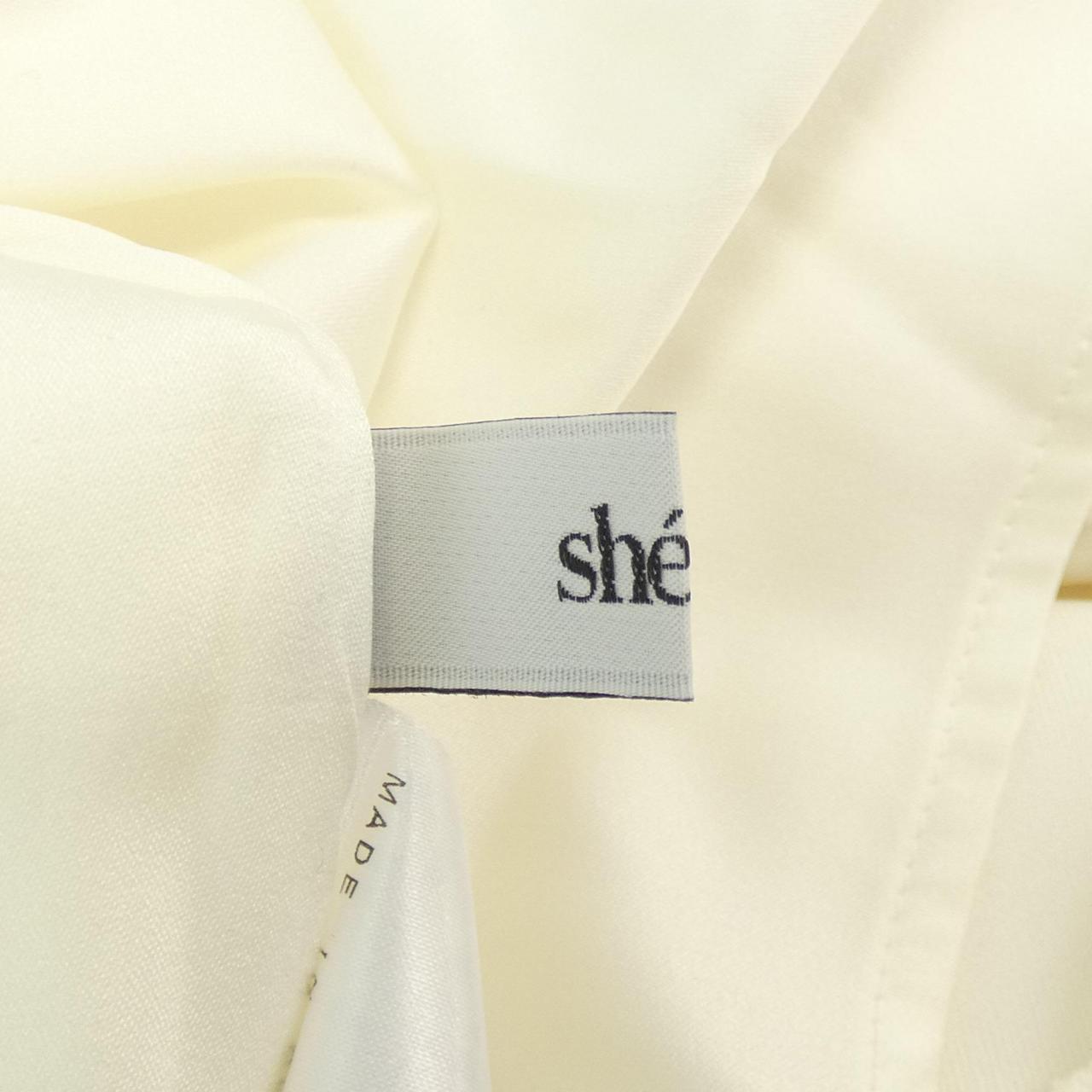 sheller スカート