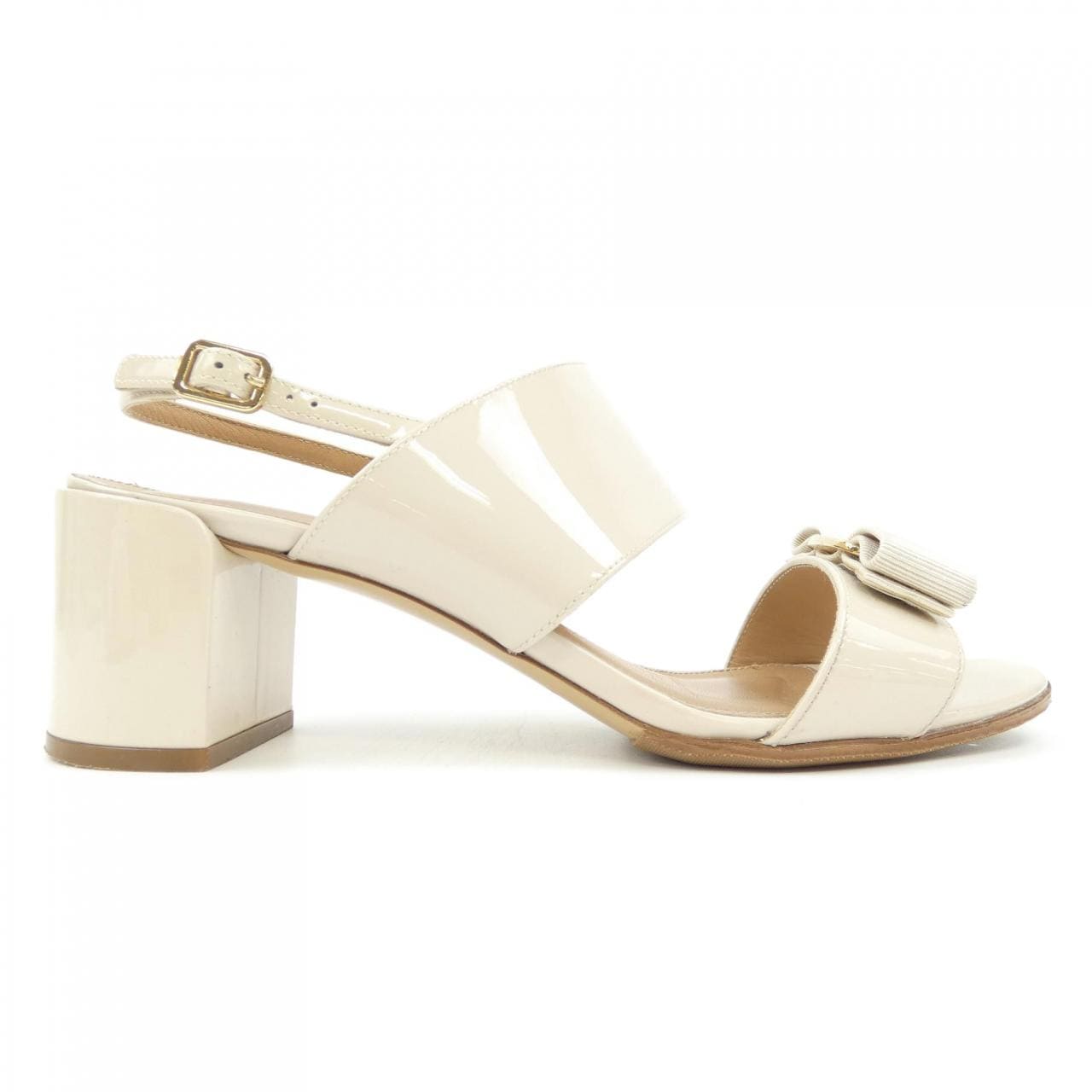 サルヴァトーレフェラガモ SALVATORE FERRAGAMO サンダル