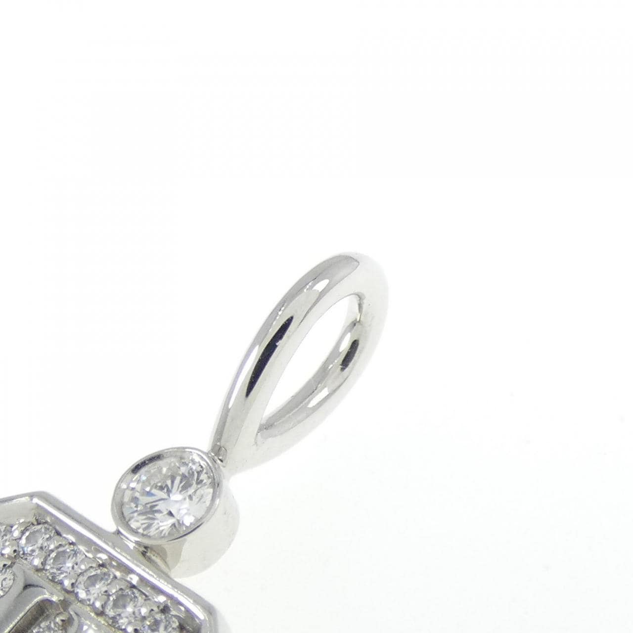 HARRY WINSTON HW logo pendant