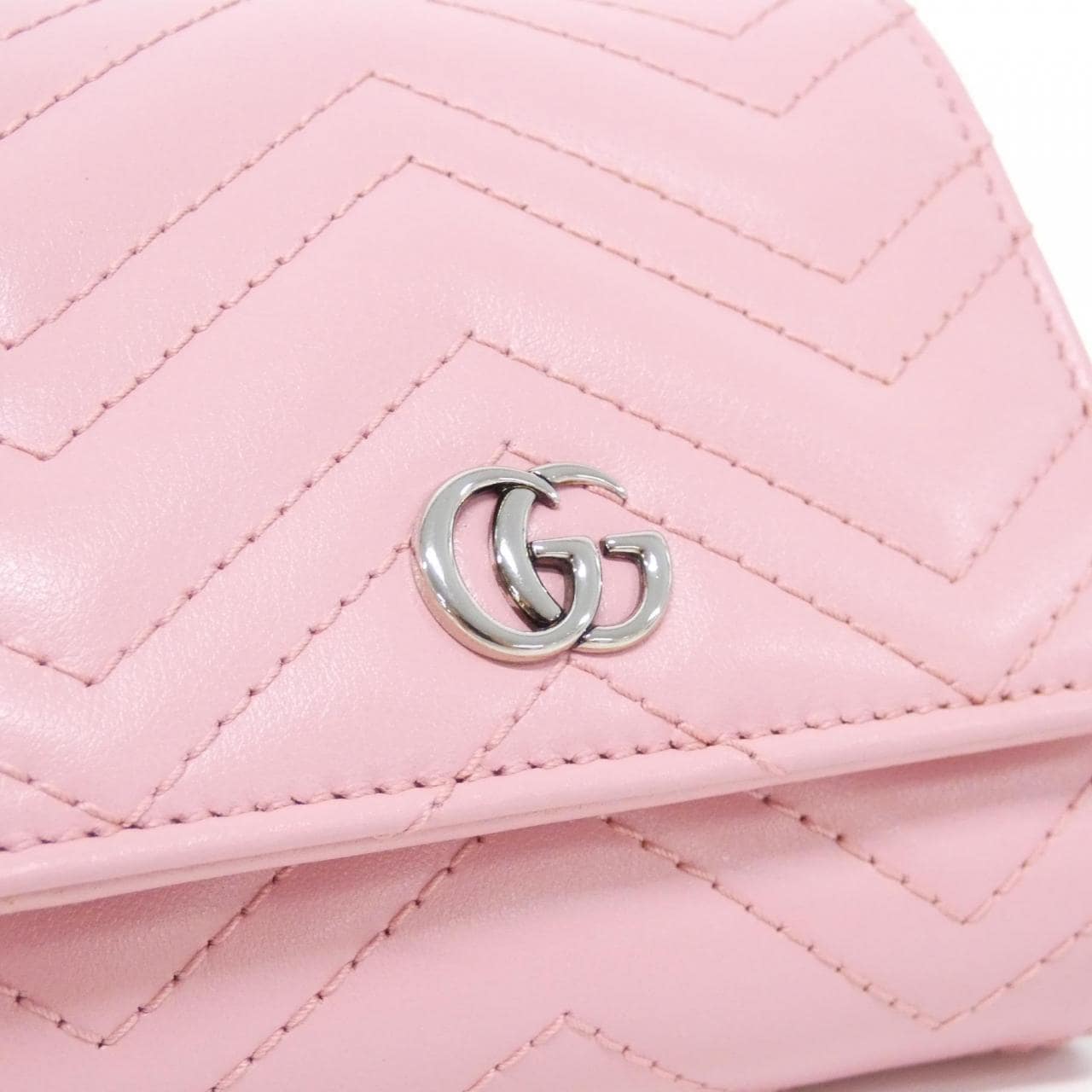 【新品】グッチ GG MARMONT 598629 DTD1P 財布
