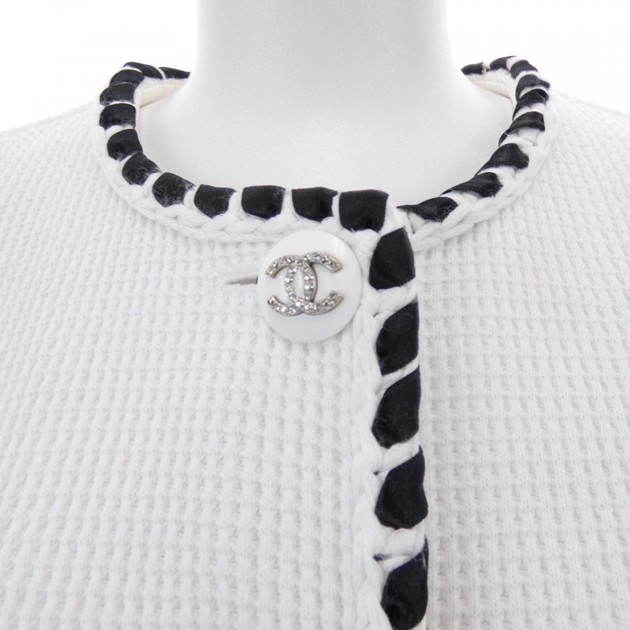 シャネル CHANEL P70028V60820 21C ノーカラージャケット