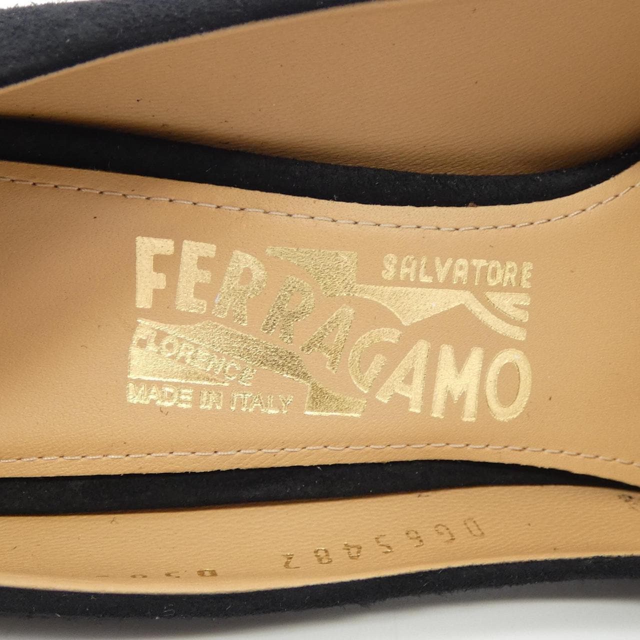 サルヴァトーレフェラガモ SALVATORE FERRAGAMO パンプス