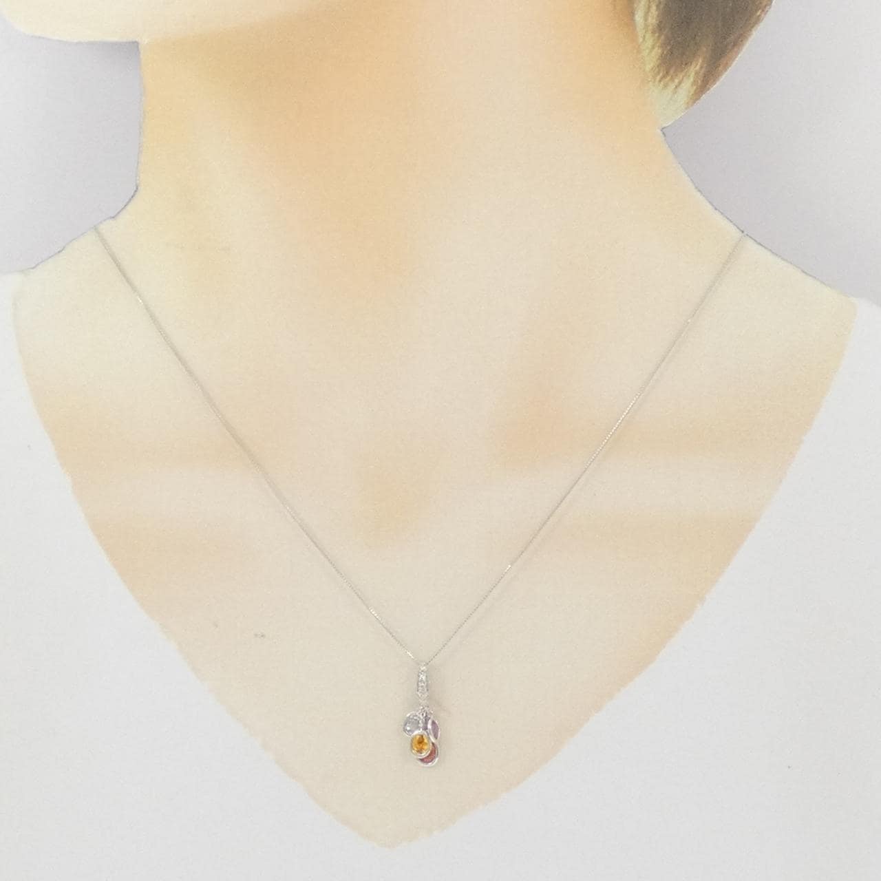 K18WG サファイヤ ネックレス 0.80CT