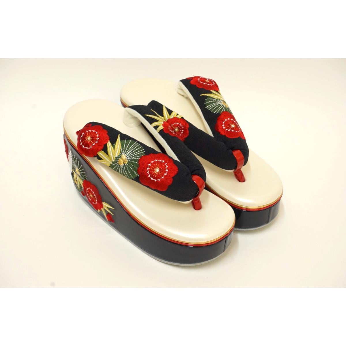 【新品】女草履　松竹梅　Ｆサイズ