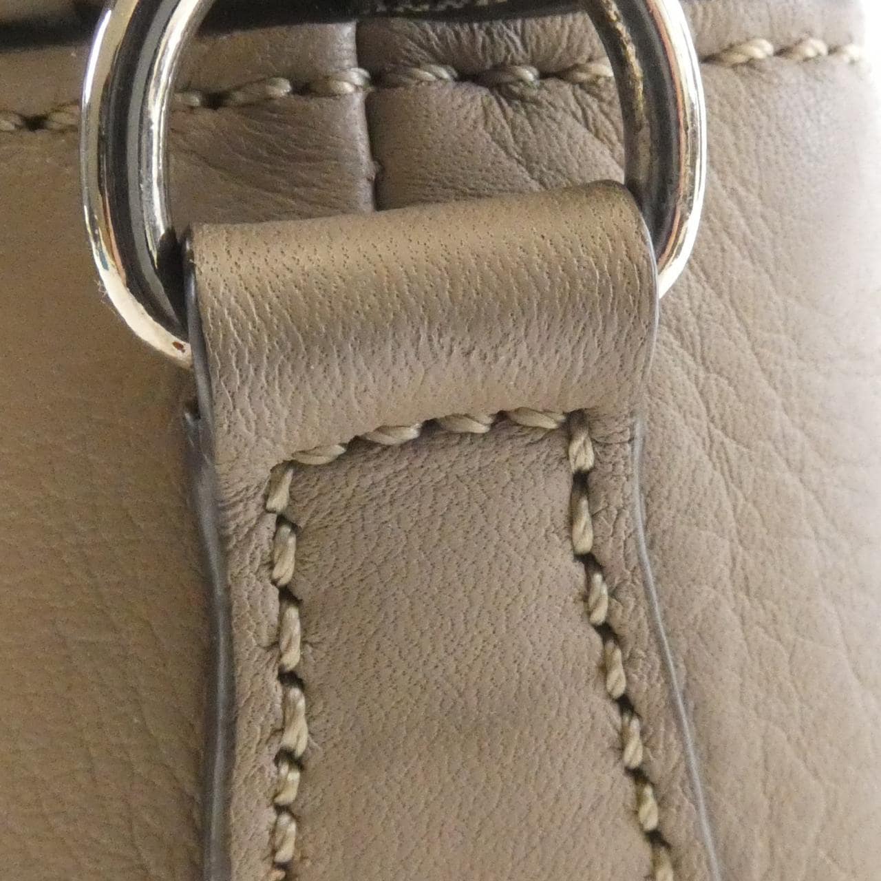 フェンディ バイ ザ ウェイ ミディアム 8BL146 1D5 バッグ