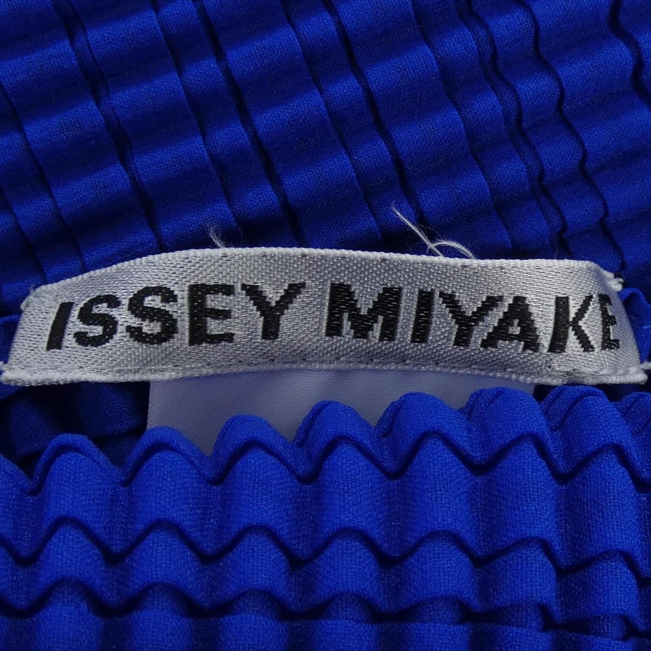 イッセイミヤケ ISSEY MIYAKE IM91FJ187 カーディガン