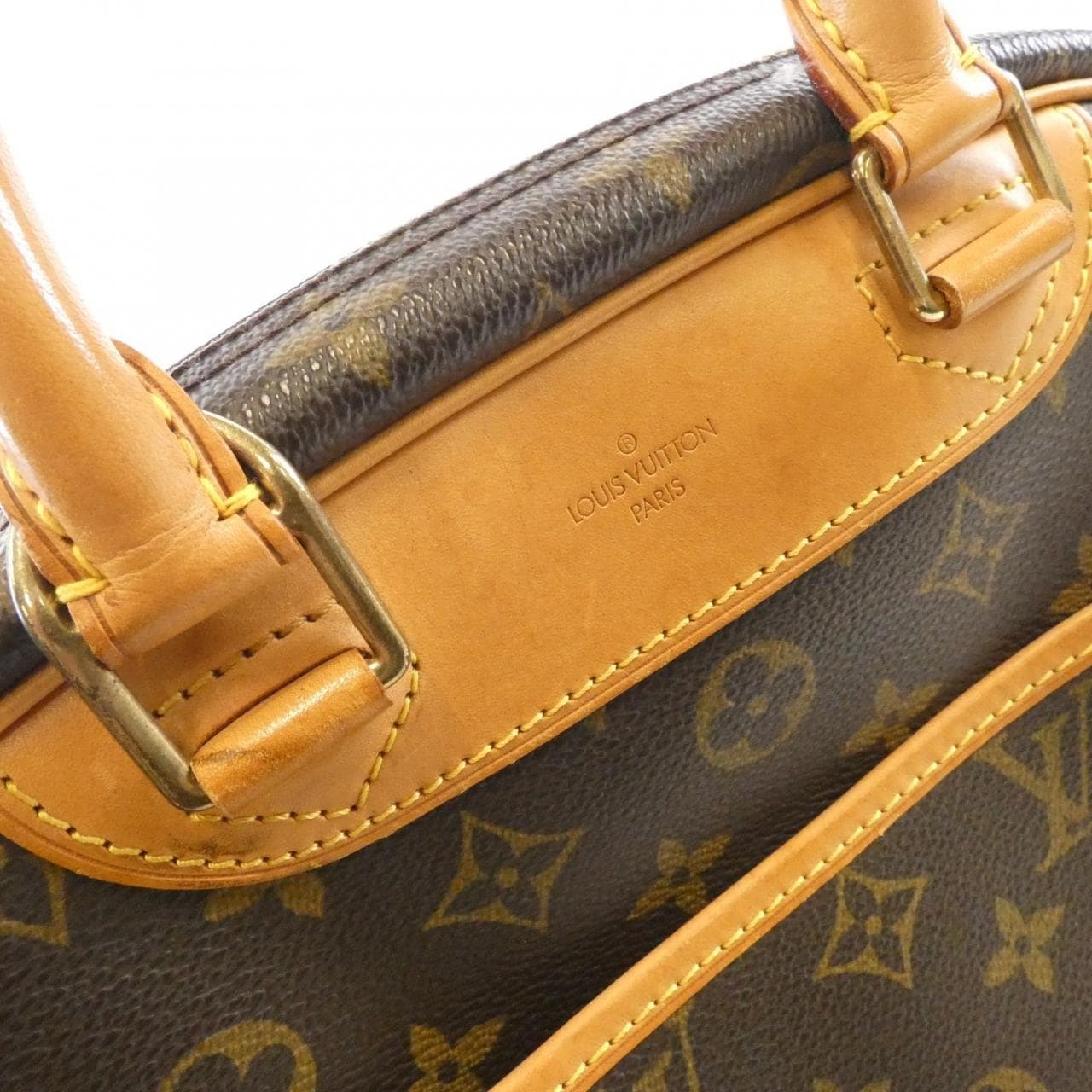 ルイヴィトン モノグラム トゥルーヴィル M42228 バッグ