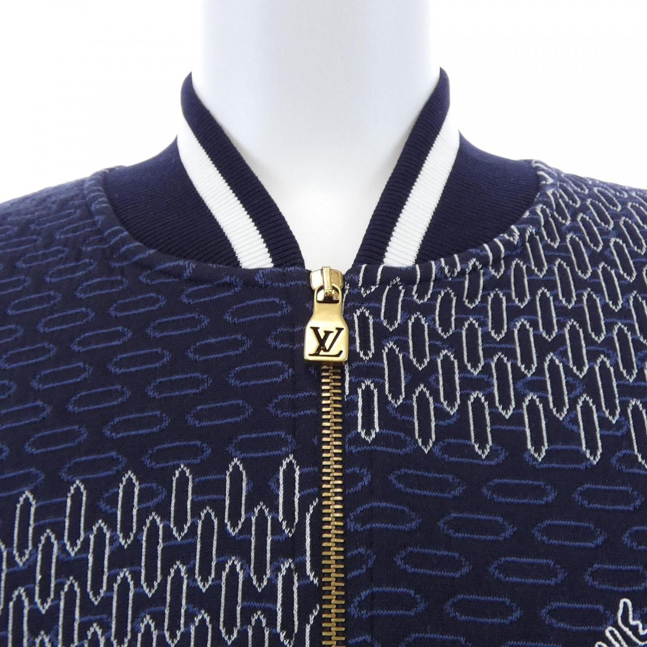 ルイヴィトン LOUIS VUITTON ダミエキルテッドコットンボンバー HRY87WNGG ブルゾン