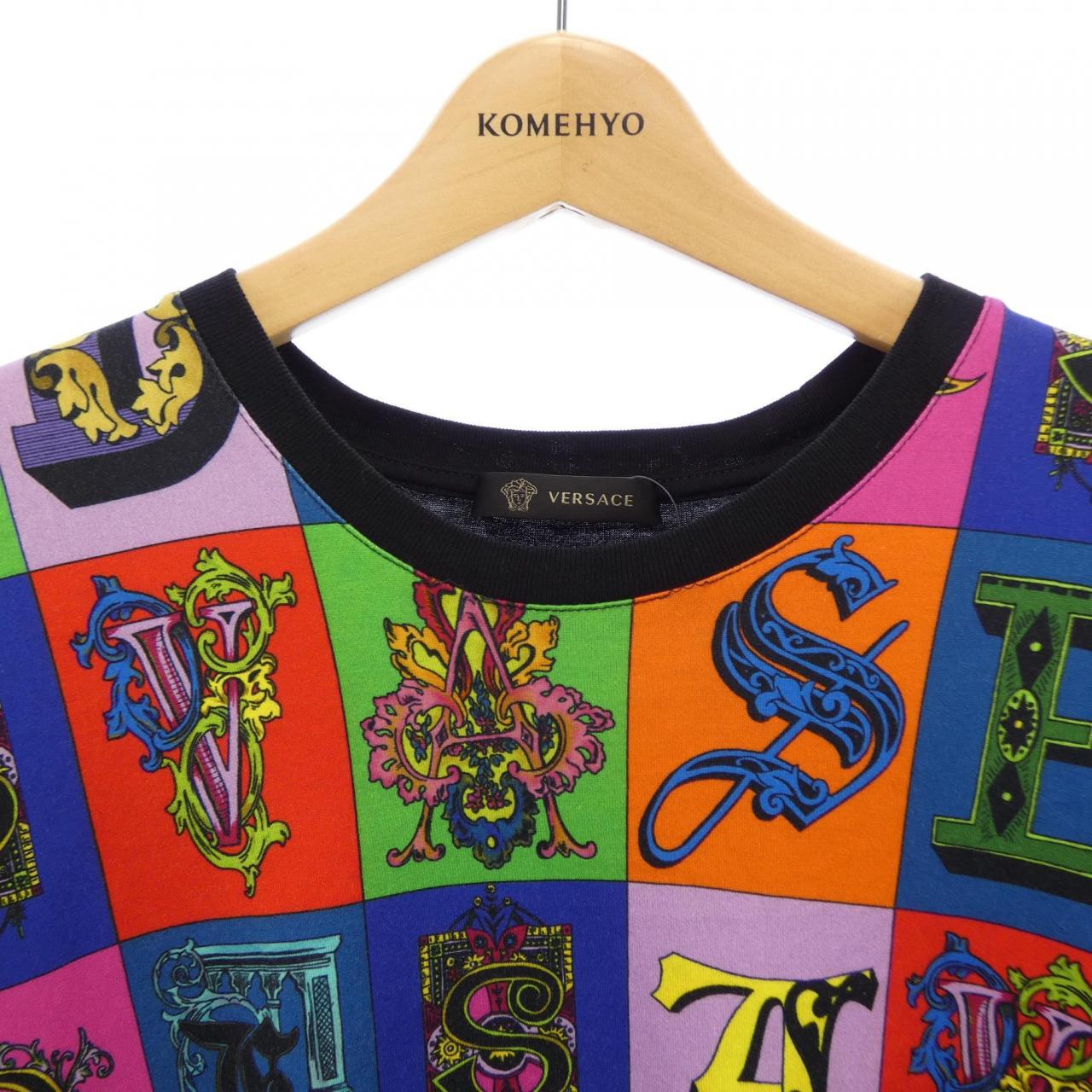 ヴェルサーチェ VERSACE A81968 Tシャツ