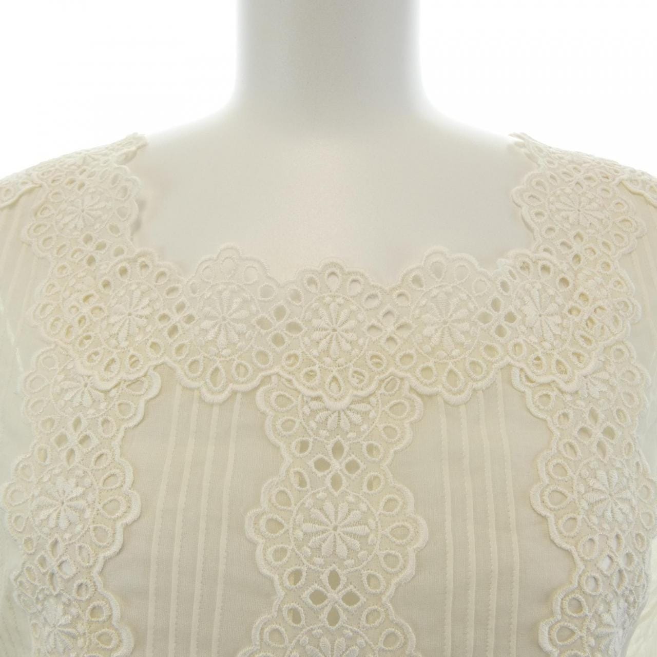 ヴァレンティノ VALENTINO IB3AE0251MB トップス