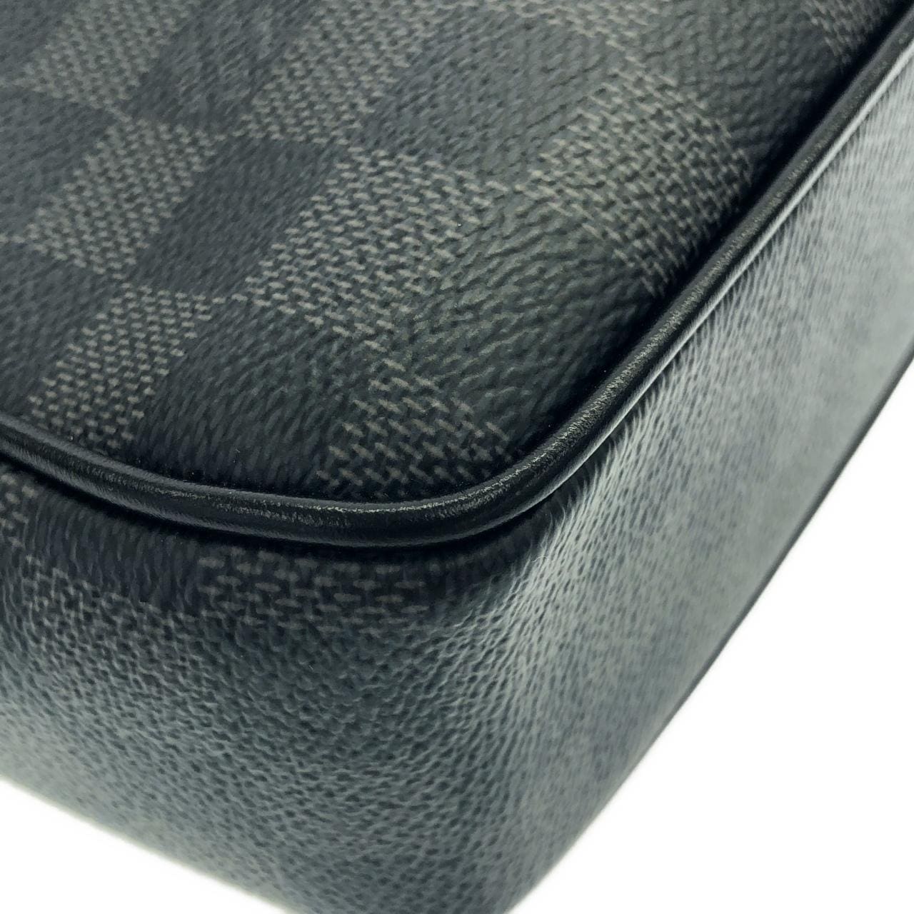 ルイヴィトン ダミエ グラフィット ディストリクト PM N42710 ショルダーバッグ