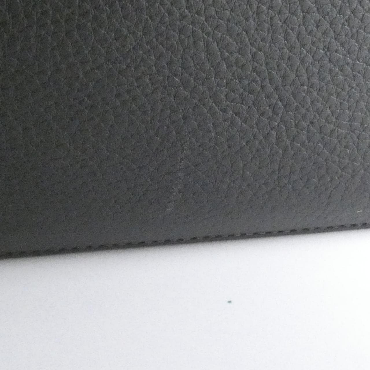 フェンディ ピーカブー アイ シー ユー ミディアム 7VA529 AFC3 バッグ