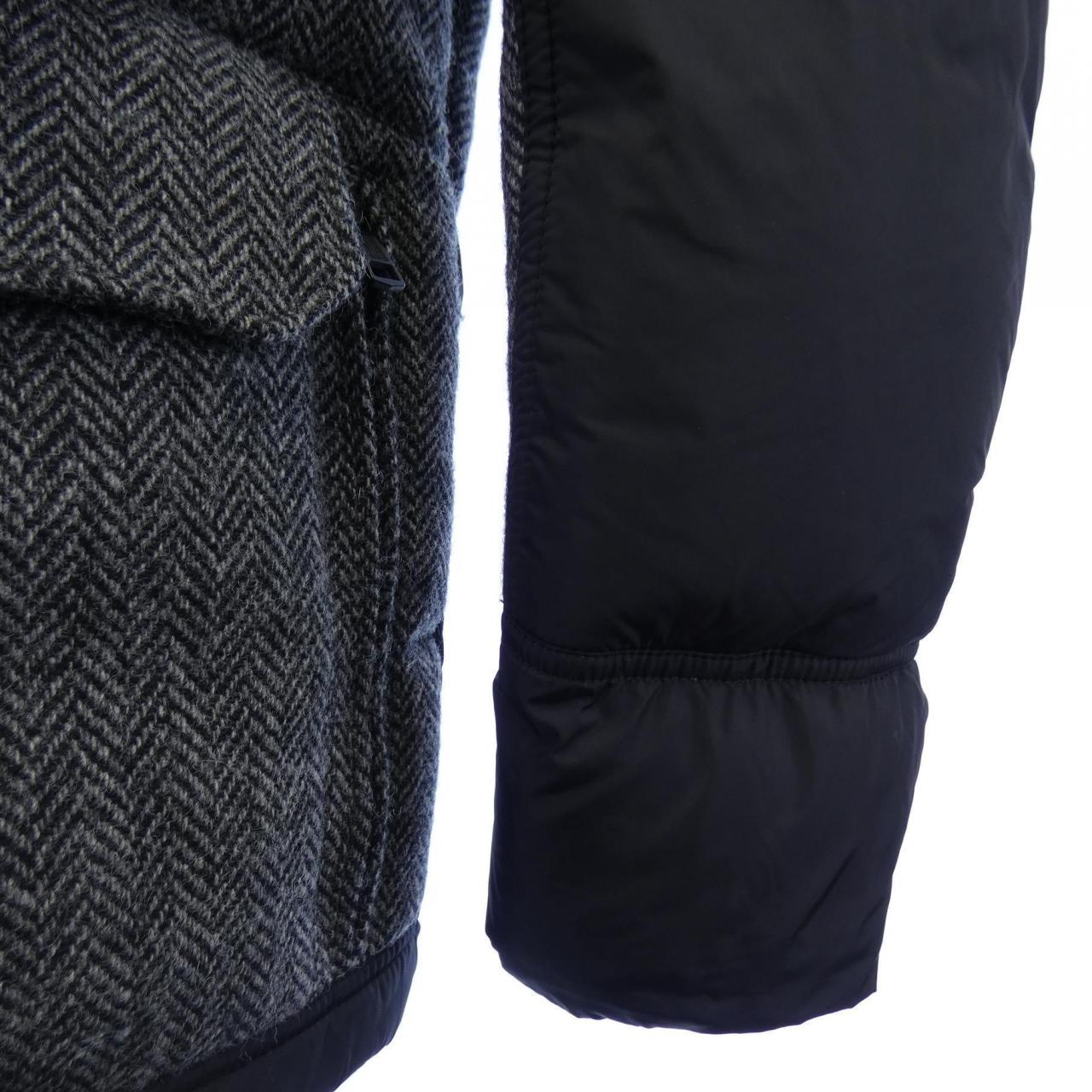 モンクレール MONCLER ダウンジャケット
