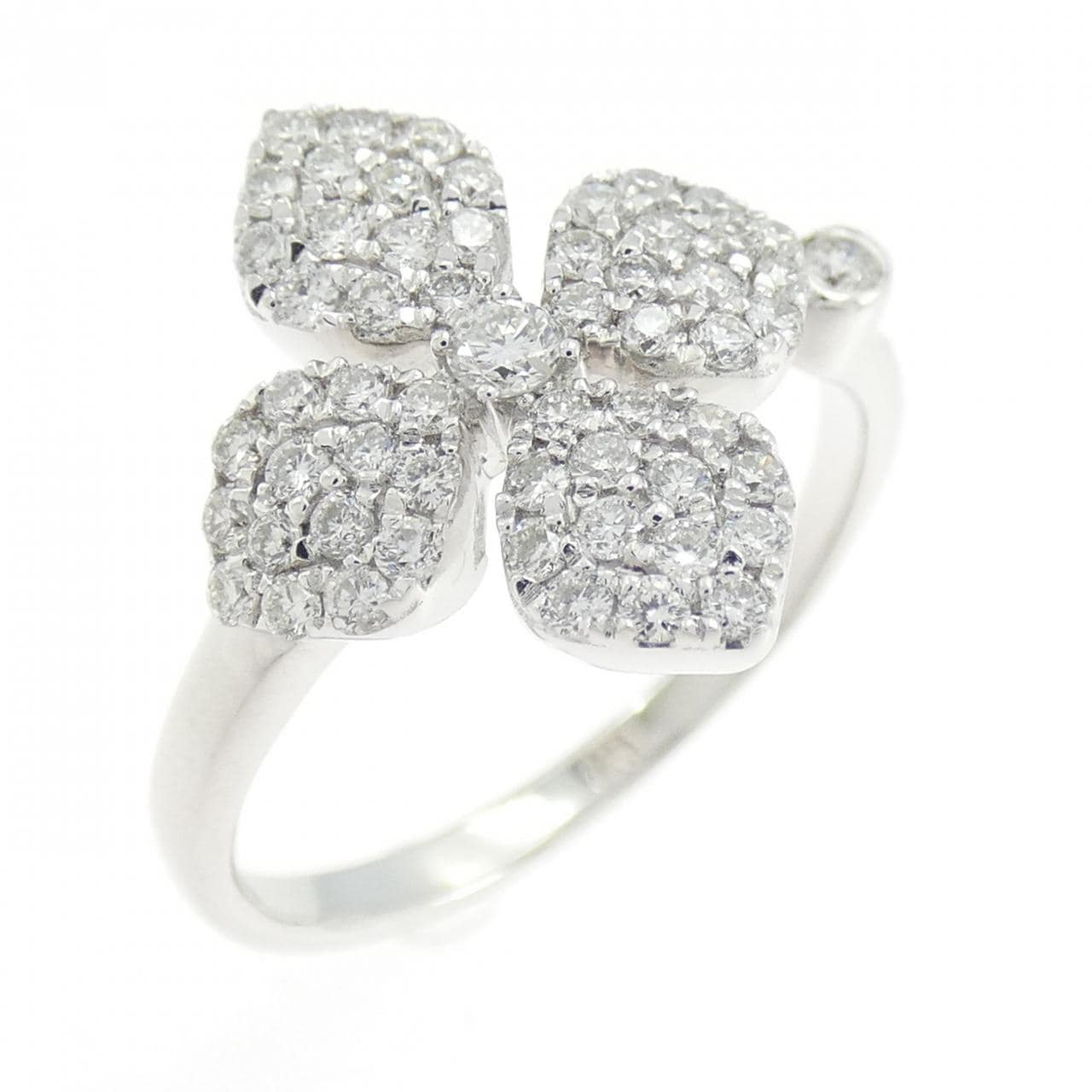 750WG フラワー ダイヤモンド リング 0.60CT