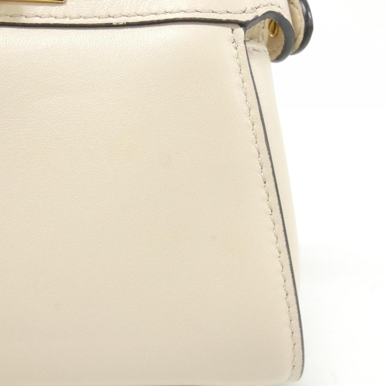 フェンディ ナノ ピーカブー 7AS294 ABVE バッグ