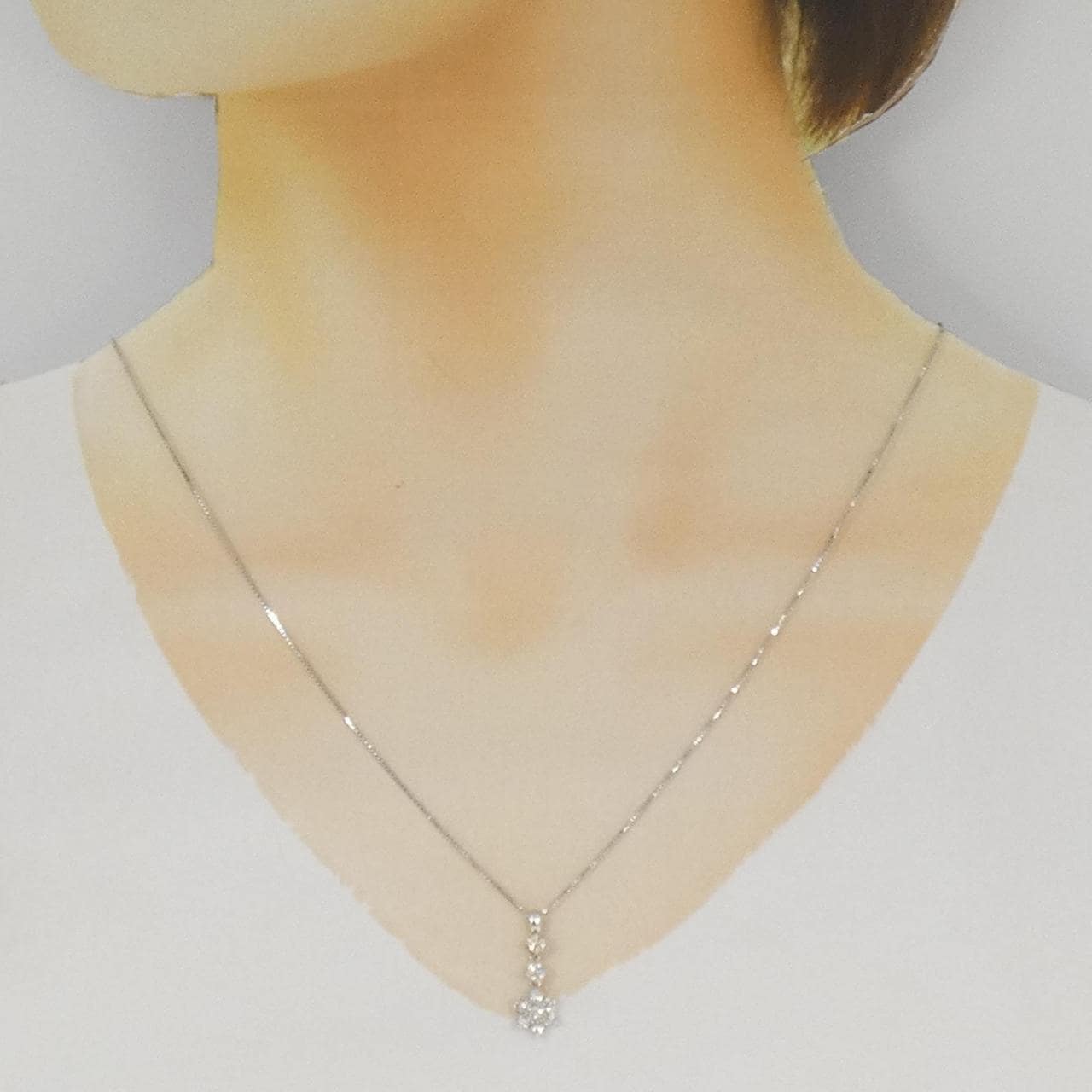K18WG フラワー ダイヤモンド ネックレス 0.51CT