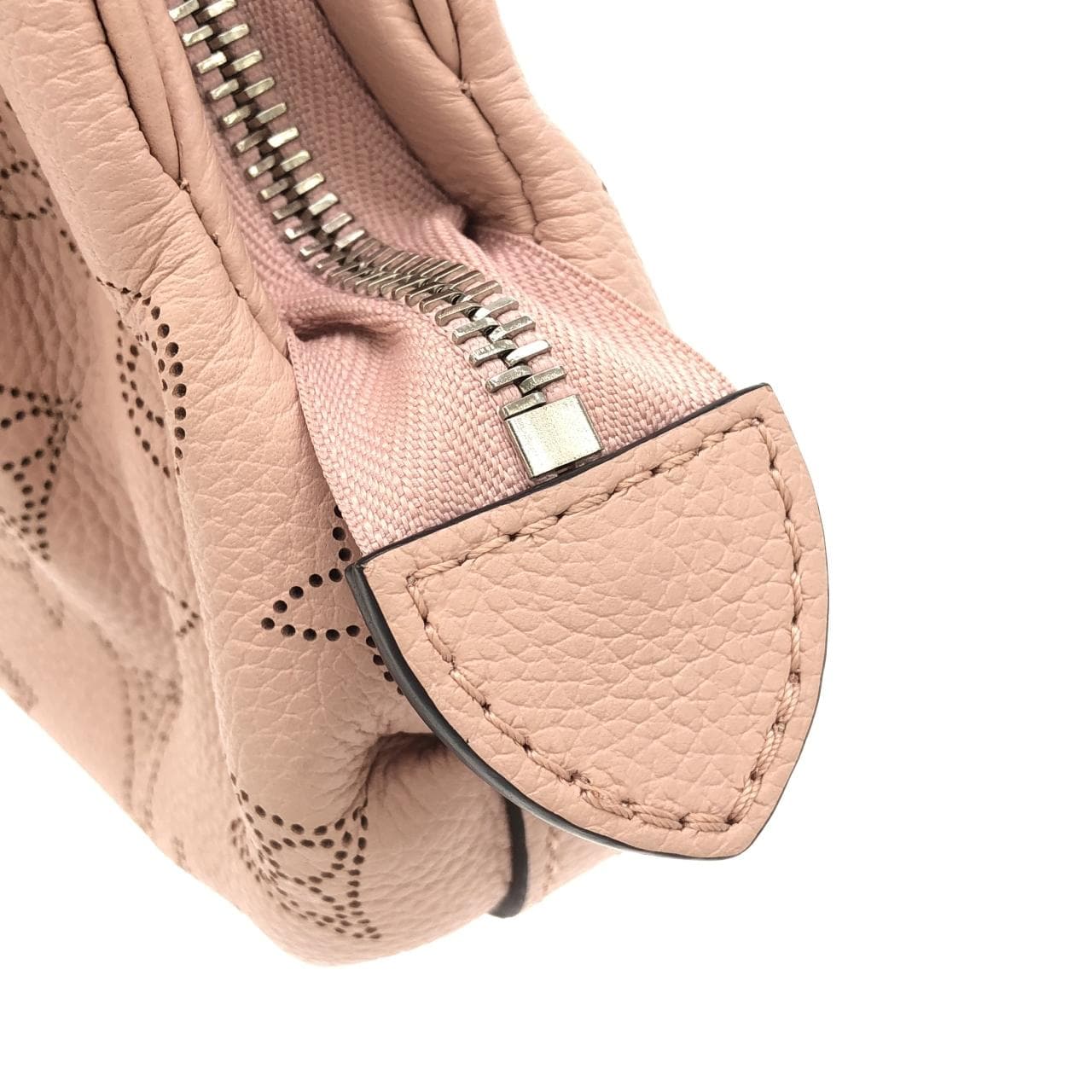 ルイヴィトン マヒナ スカラ ミニ M80092 ショルダーバッグ