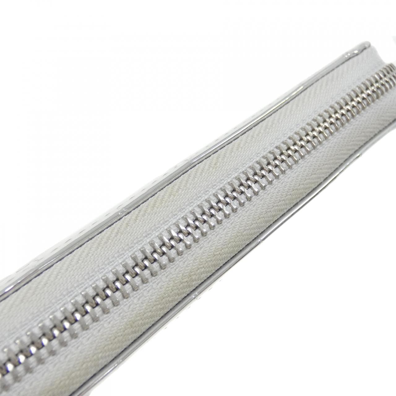 ルイヴィトン モノグラム ミロワール(LVスノー) ジッピー ウォレット M83543 財布