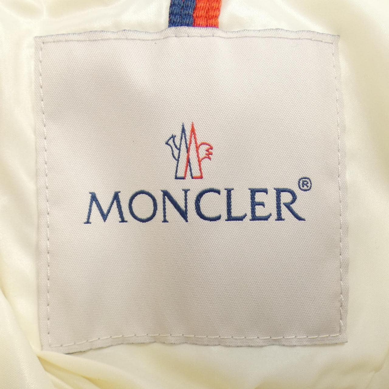 モンクレール MONCLER ダウンジャケット