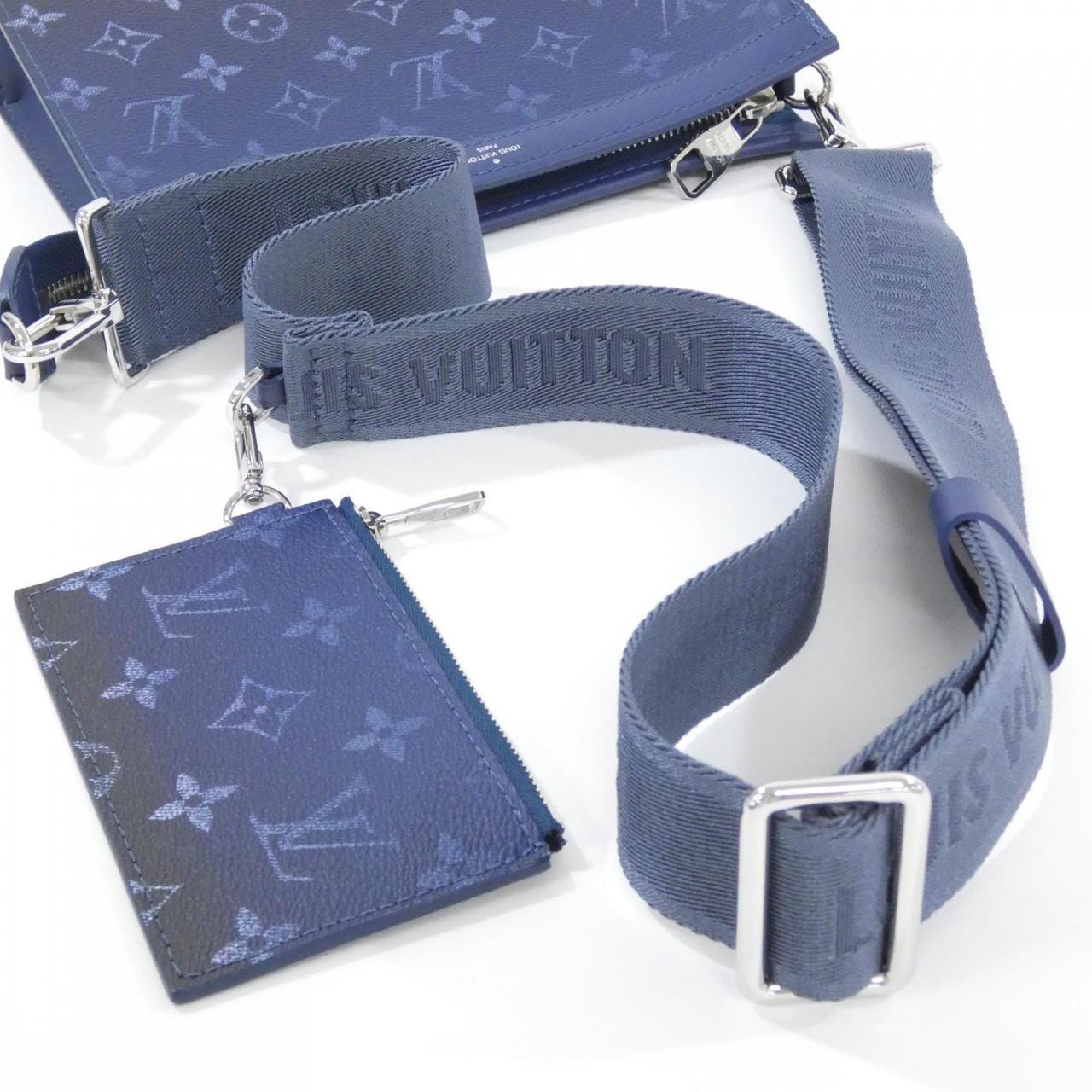 LOUIS VUITTON Monogram Gradient Gaston Wearable Wallet M11544 Shoulder Bag