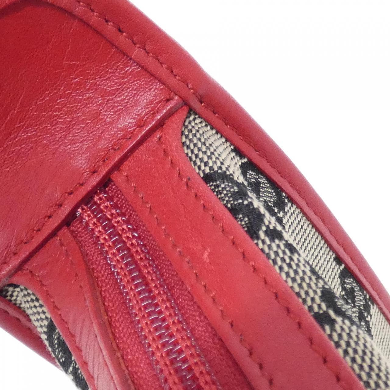 【ヴィンテージ】グッチ 001 4205 バッグ