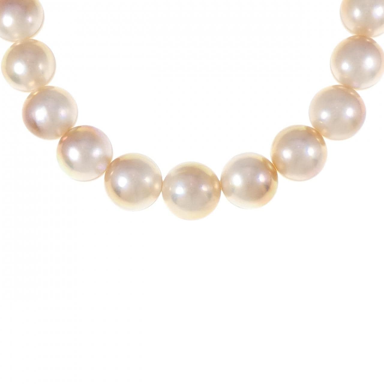 Tasaki Mabe pearl necklace