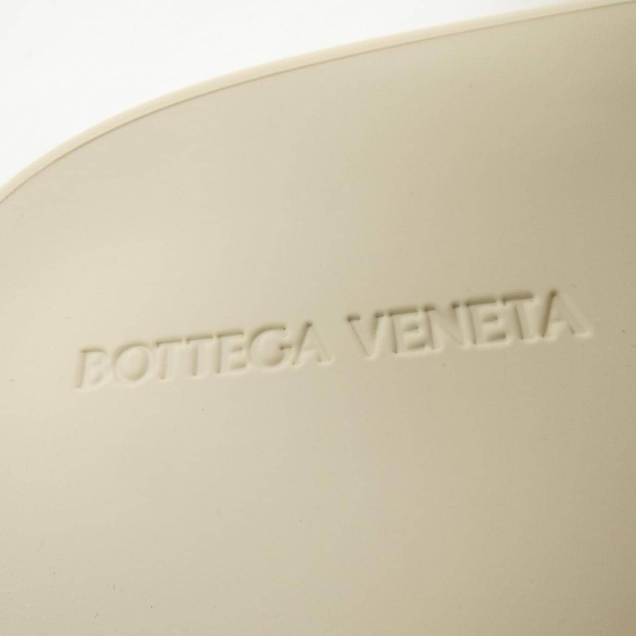 ボッテガヴェネタ BOTTEGA VENETA 690105　V1060　9031 サンダル