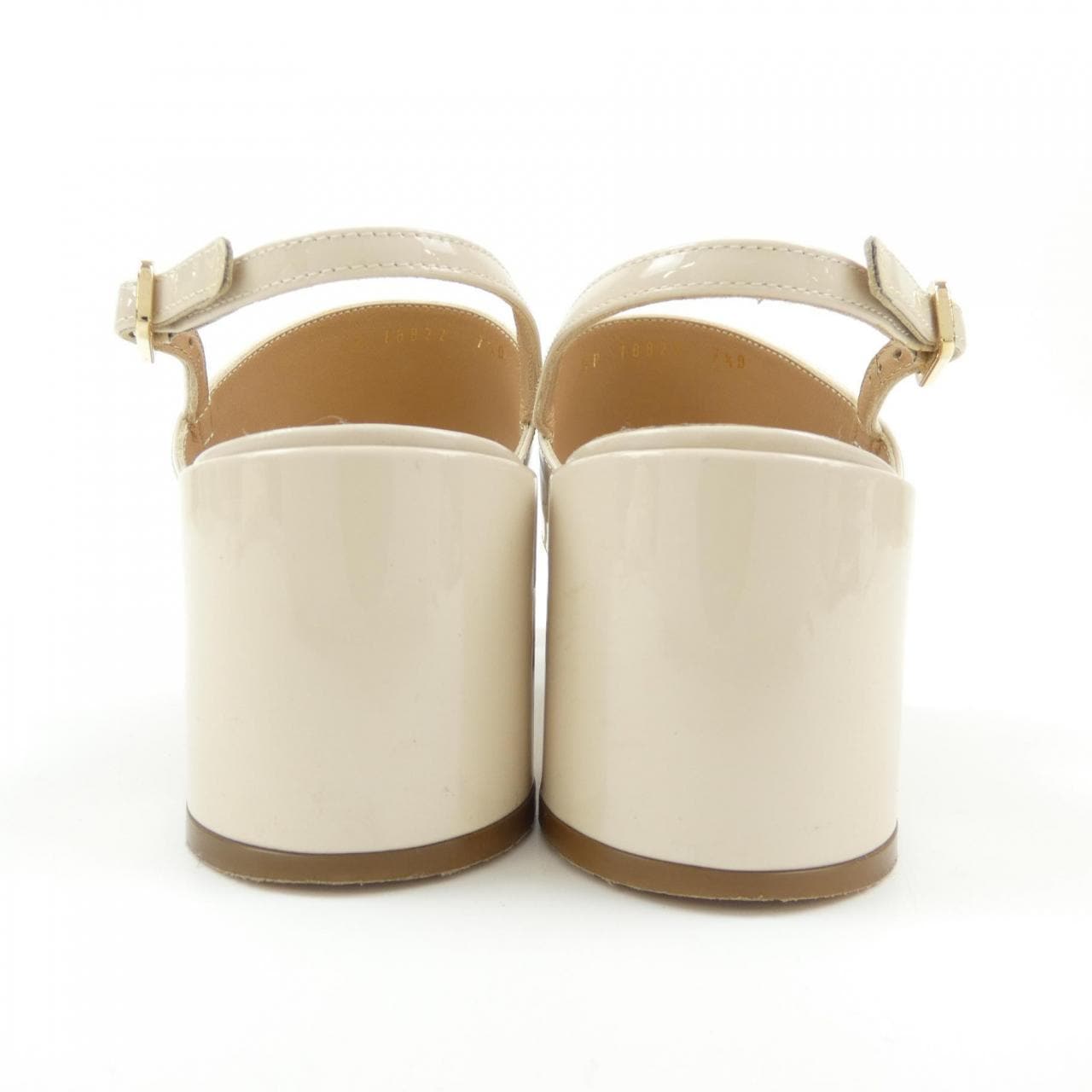 サルヴァトーレフェラガモ SALVATORE FERRAGAMO サンダル