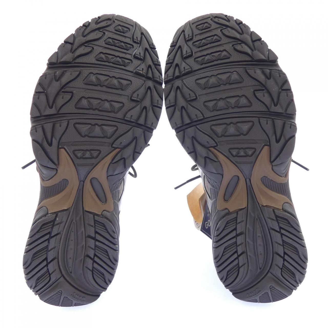 アシックス ASICS 1203B161 スニーカー