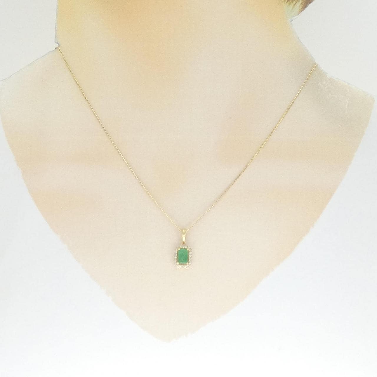 K18YG エメラルド ネックレス 0.59CT
