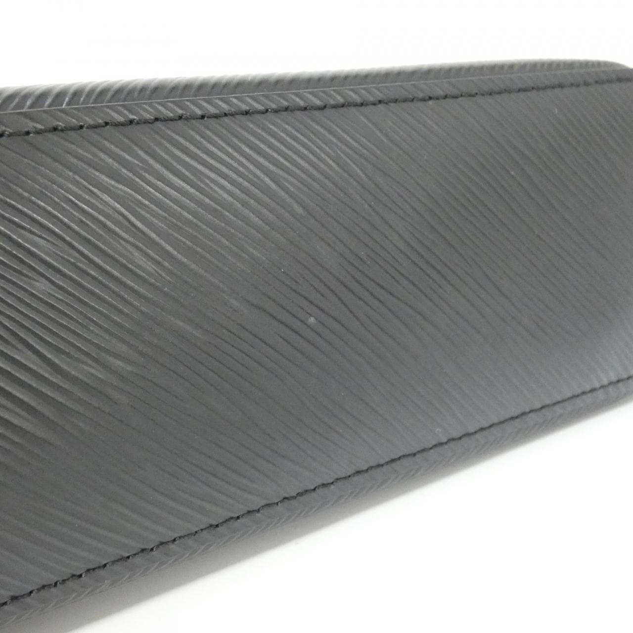 LOUIS VUITTON Epi Marel M80689 Shoulder Bag