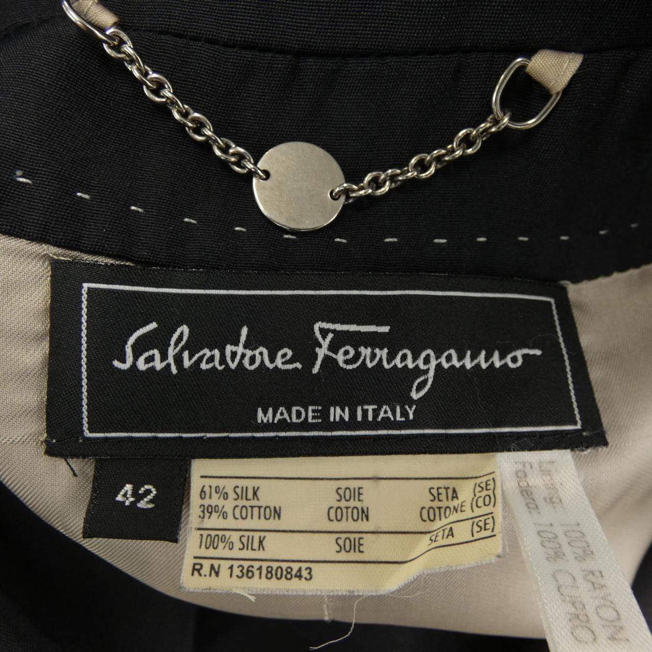 サルヴァトーレフェラガモ SALVATORE FERRAGAMO コート