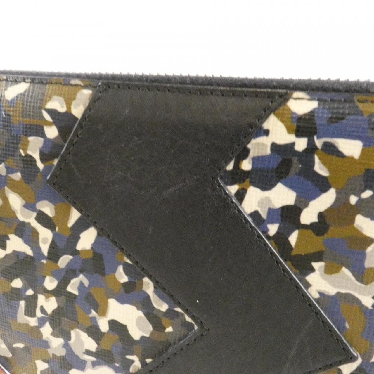 フェンディ BAG BUGS 7N0078 5X1 バッグ