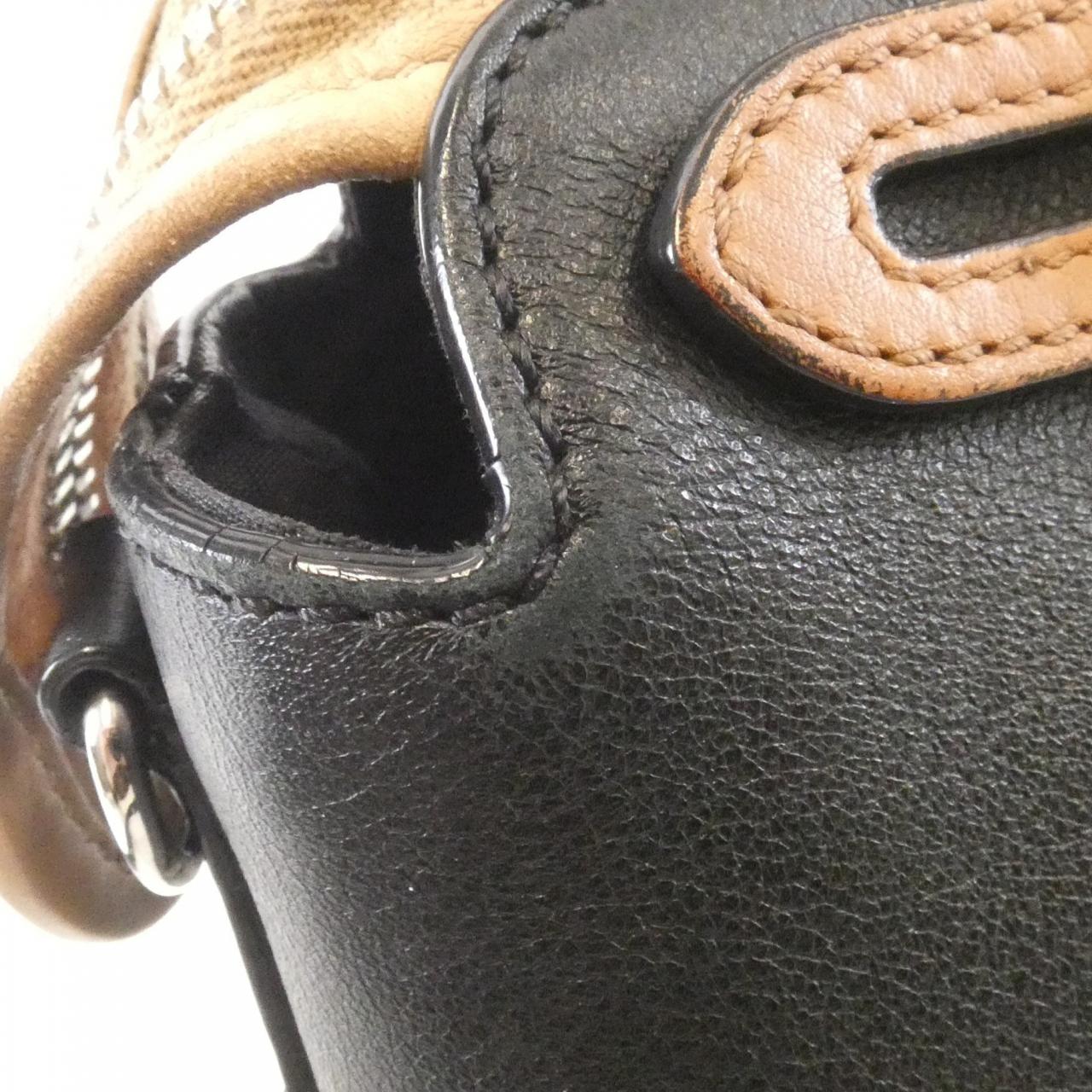 フェンディ バイ ザ ウェイ 8BL124 5QJ バッグ