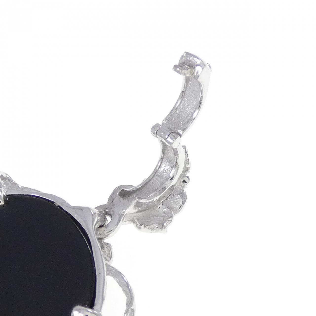 PT900/K18WG オニキス ペンダント