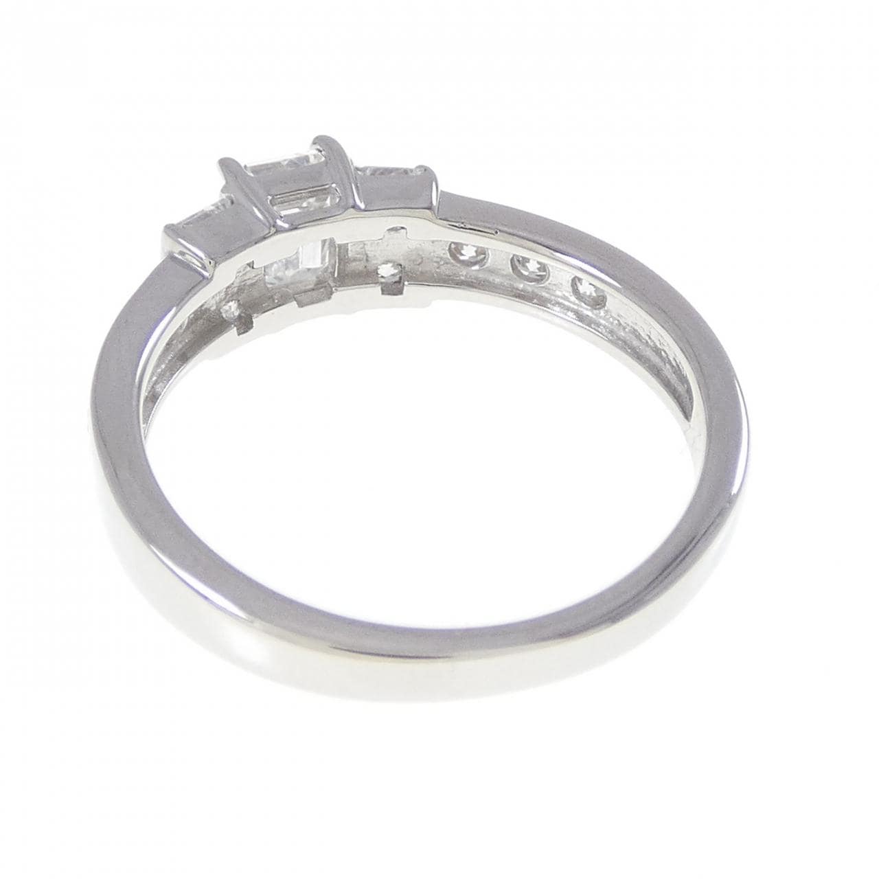 ジーエスティービー ダイヤモンド リング 0.50CT