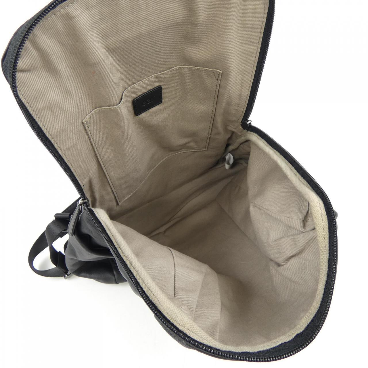 イアパピヨネ ear PAPILLONNER BACKPACK