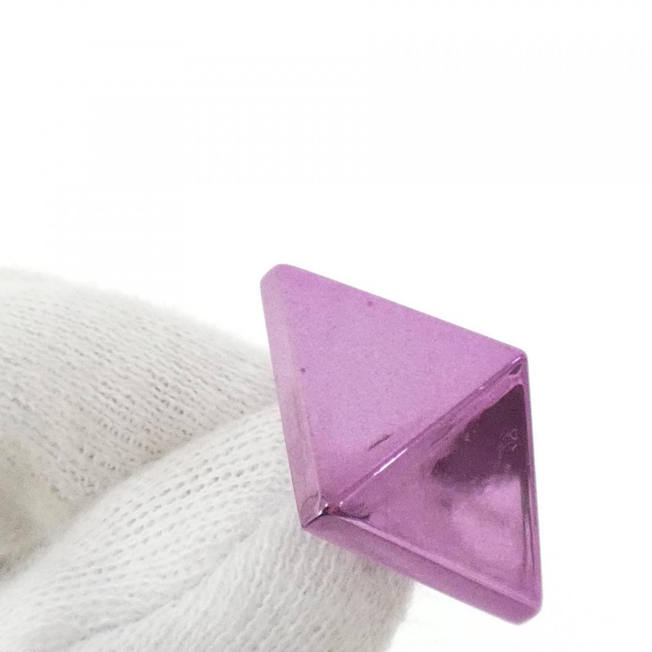 ヴァレンティノガラヴァーニ ピアス