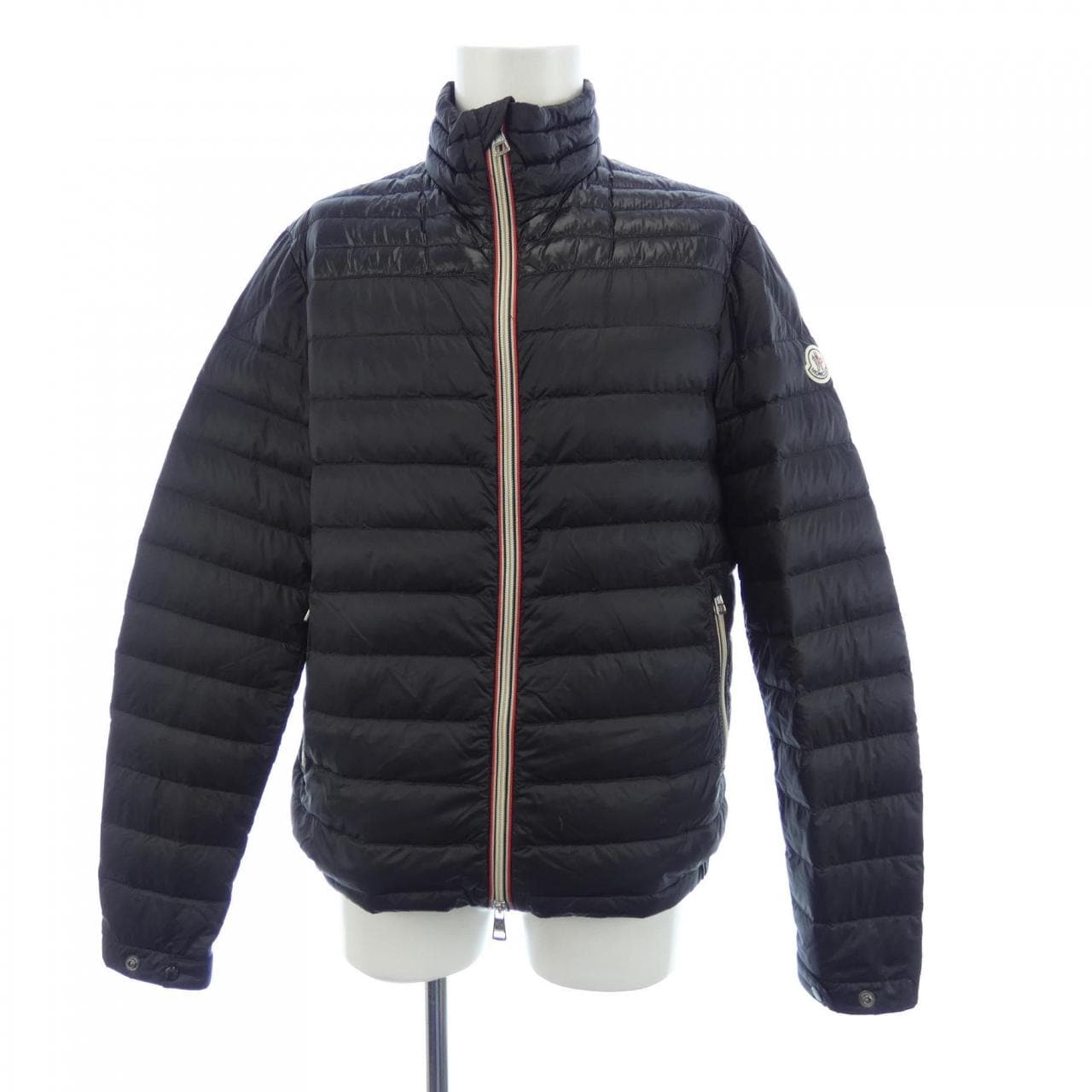 モンクレール MONCLER ダウンジャケット