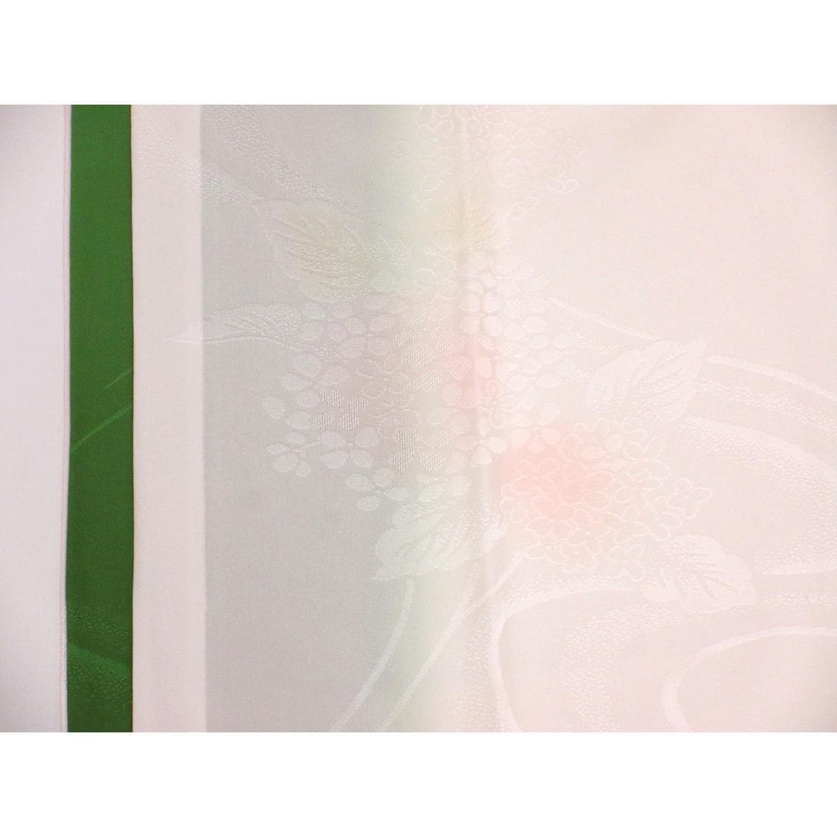 振袖　きもの・長襦袢　２点セット　身幅Ｌ寸【松田聖子】