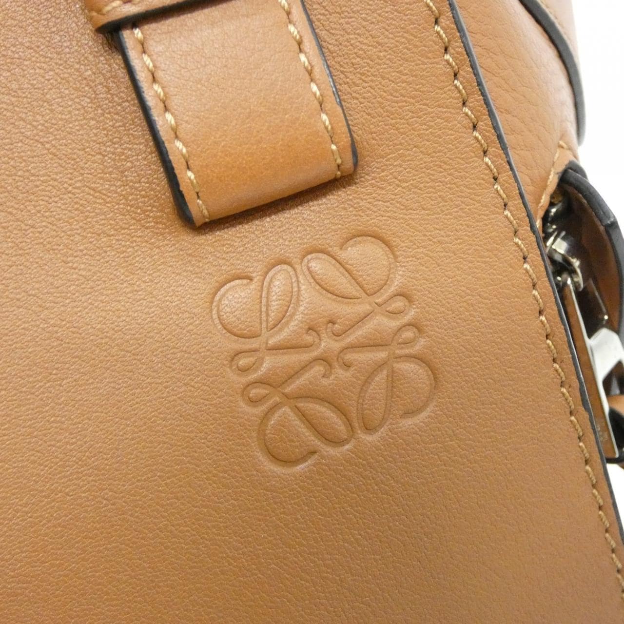 ロエベ ハンモック コンパクト A538H13X10 ショルダーバッグ