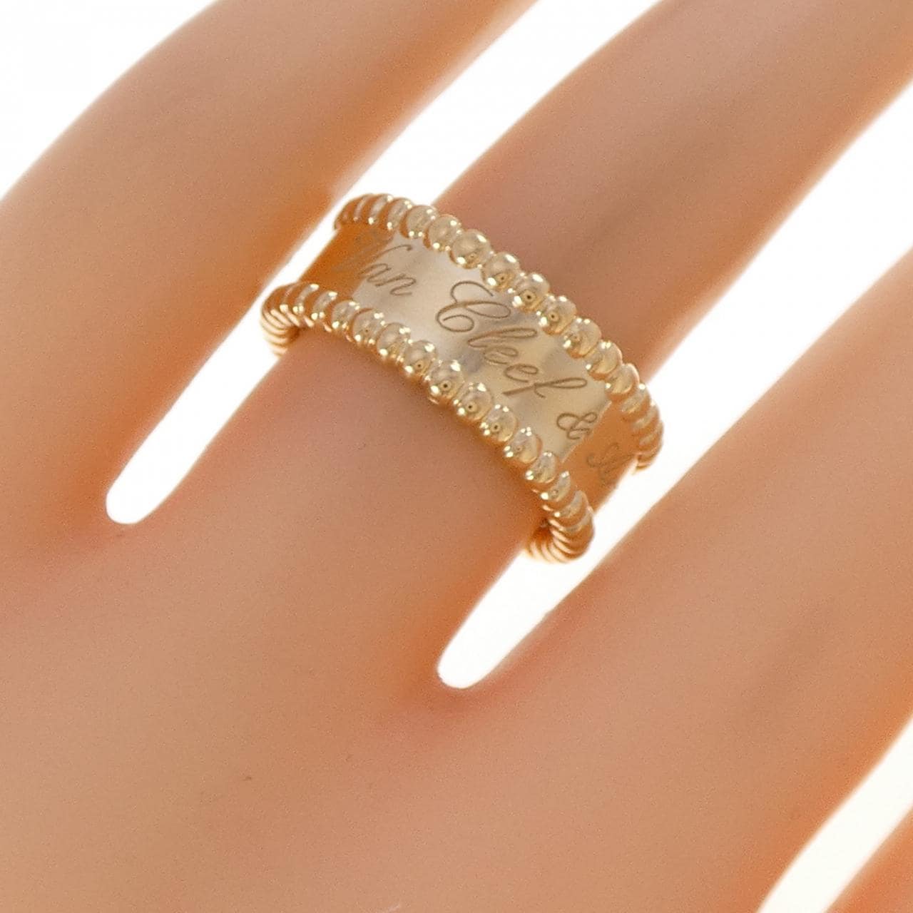 ヴァンクリーフ&アーペル ペルレ シニアチュール リング