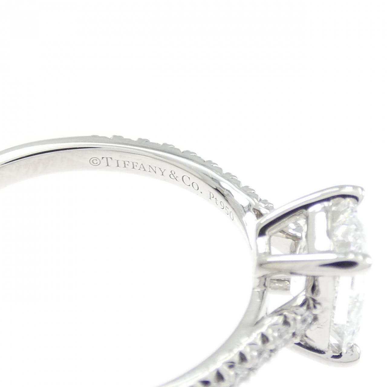 ティファニー ノヴォ リング 1.08CT