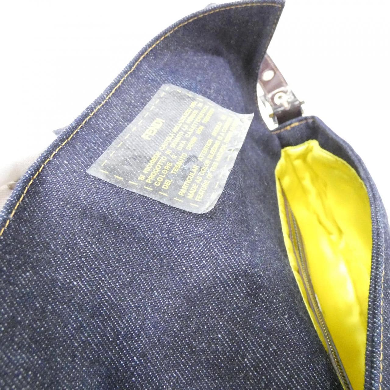 【ヴィンテージ】フェンディ バゲット 26424 ショルダーバッグ