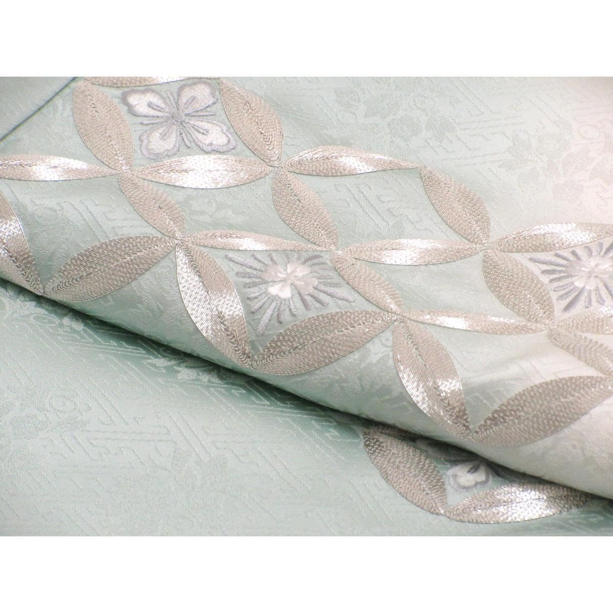 【未使用品】訪問着　ボカシ染　刺繍入り