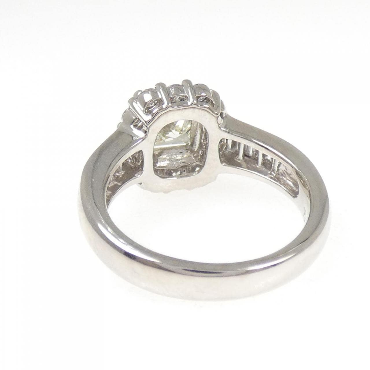 PT900 ダイヤモンド リング 1.023CT L SI1 ファンシーカット