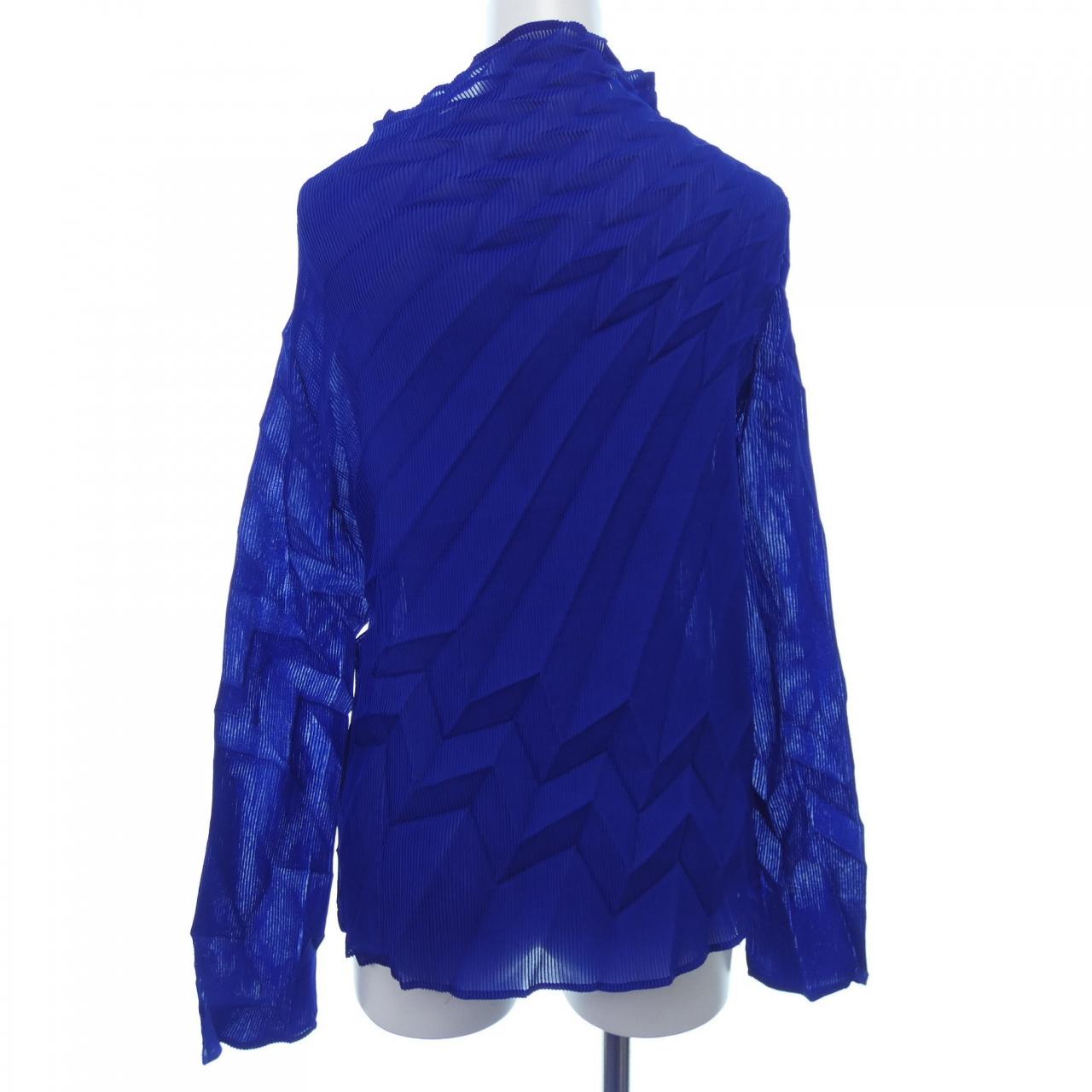 ミーイッセイミヤケ me ISSEY MIYAKE MI53FJ662 トップス