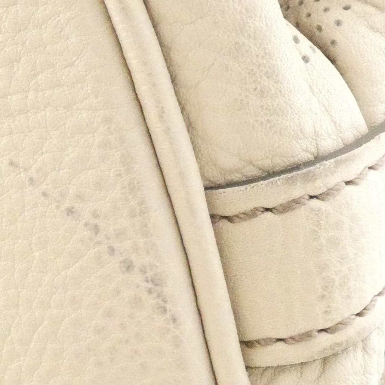 ルイヴィトン マヒナ XXL M95546 ショルダーバッグ